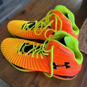 Under Armour ClutchFit Drive SIZE 15 Lightly Worn Great Condition Orange